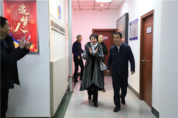 【走访慰问】青海省工商业联合会副主席李青走访慰问公司董事长白成中