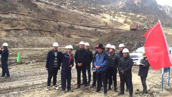 囊谦县县委书记张琨明督导检查囊谦县晓龙沟水库工程推进情况