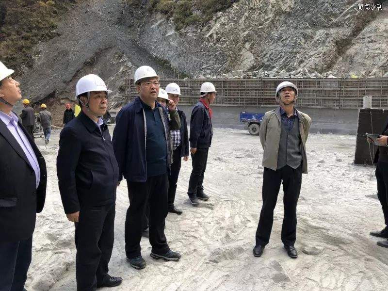 转自省水利厅《石建平副厅长赴民和县调研扶贫工作督促工程建设》